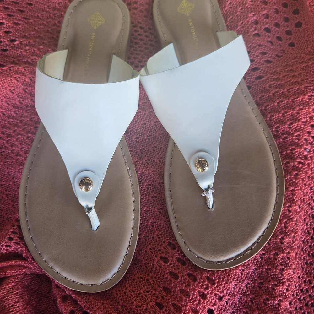 Antonio Melani White Leather Thong Sandals